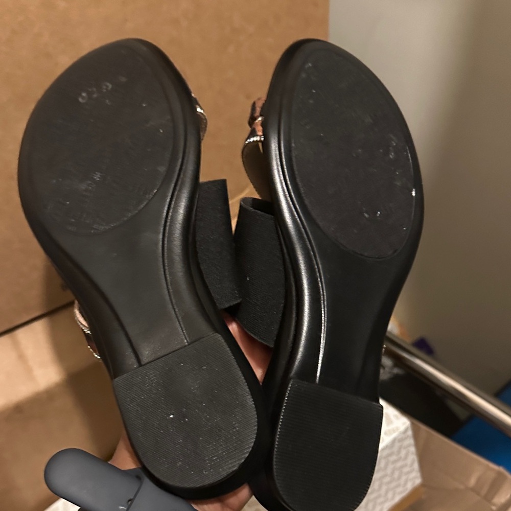 Italian Shoemakers Black Slides with Leopard Trim - Picture 2 of 4